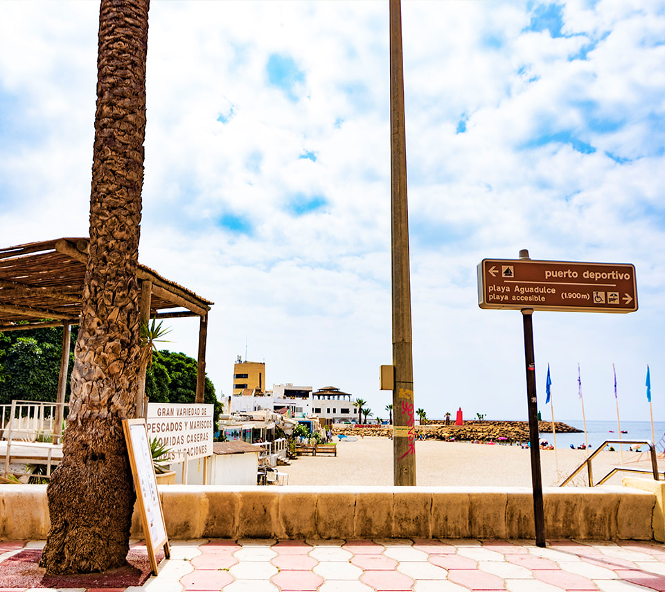 Paseo marítimo de Aguadulce